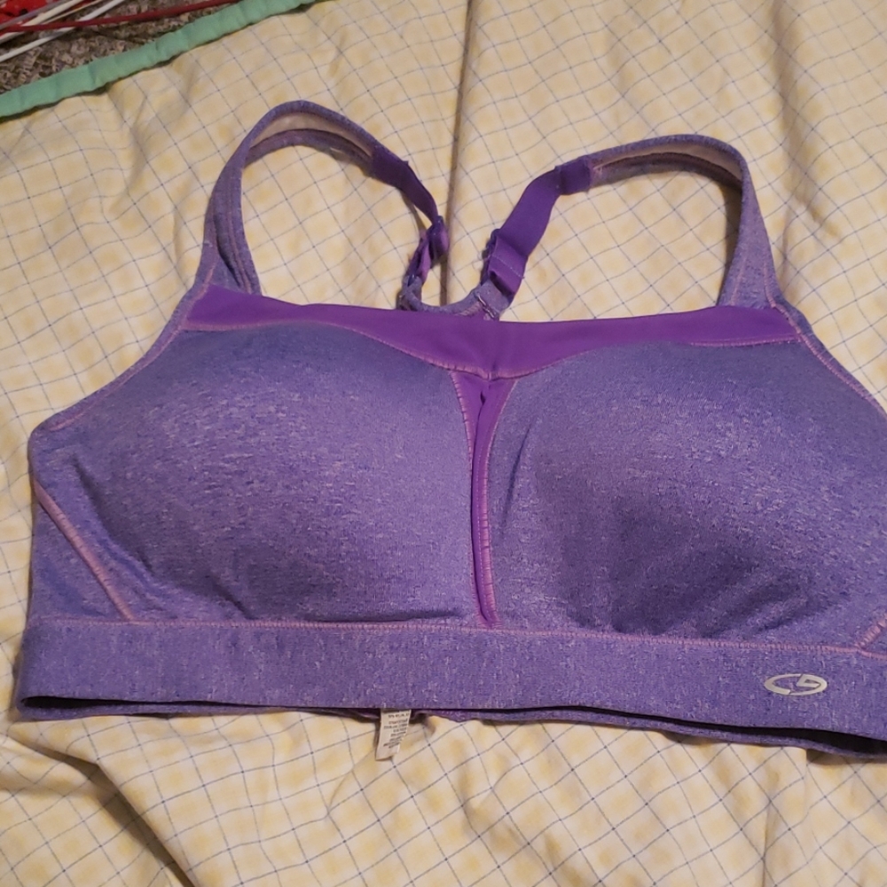 Sports bra